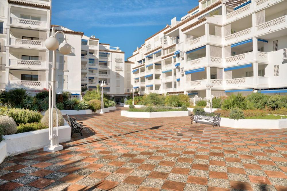 Playas Del Duque, Puerto Banus, Golf .Playa Y Compras Daire Marbella Dış mekan fotoğraf